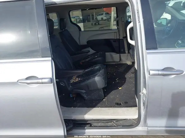 2C4RC1BG6LR176978 2020 CHRYSLER PACIFICA - Image 8