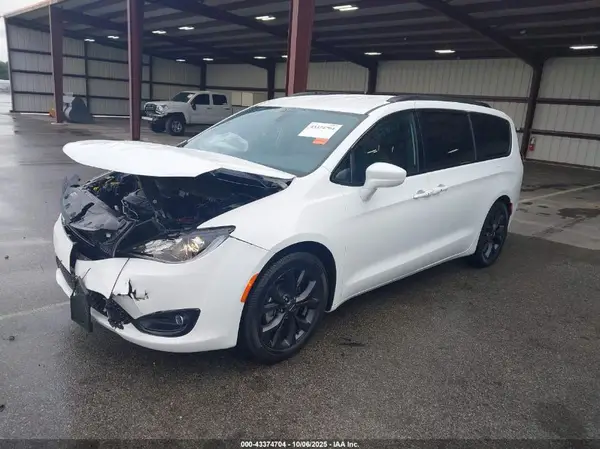 2C4RC1BG6LR245913 2020 CHRYSLER PACIFICA - Image 2