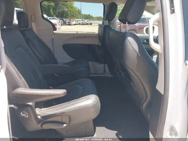 2C4RC1BG6LR275266 2020 CHRYSLER PACIFICA - Image 8