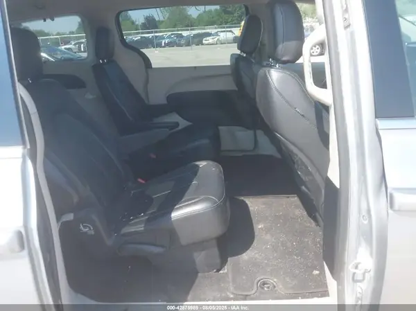 2C4RC1BG6LR283948 2020 CHRYSLER PACIFICA - Image 8