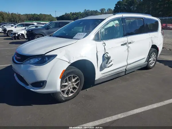 2C4RC1BG6LR284162 2020 CHRYSLER PACIFICA - Image 2