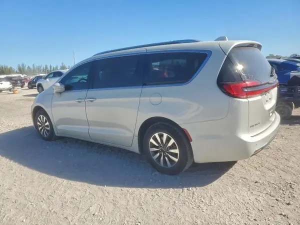 2C4RC1BG6MR512405 2021 CHRYSLER PACIFICA - Image 2