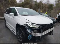 2C4RC1BG6MR602573 2021 CHRYSLER PACIFICA