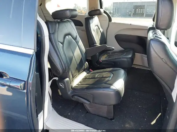 2C4RC1BG6NR128528 2022 CHRYSLER PACIFICA - Image 8