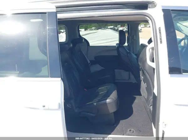 2C4RC1BG6NR177213 2022 CHRYSLER PACIFICA - Image 8