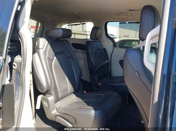 2C4RC1BG6NR182203 2022 CHRYSLER PACIFICA - Image 8