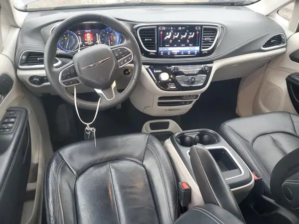 2C4RC1BG6NR205835 2022 CHRYSLER PACIFICA - Image 8