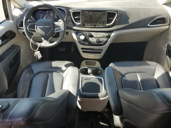 2C4RC1BG6PR517835 2023 CHRYSLER PACIFICA - Image 8