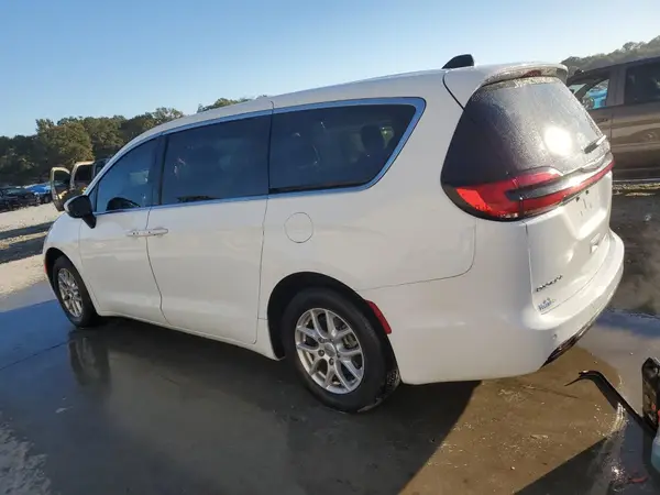 2C4RC1BG6PR524526 2023 CHRYSLER PACIFICA - Image 2