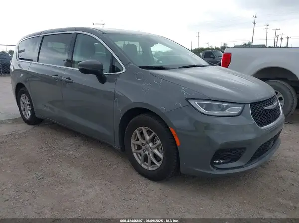 2C4RC1BG6PR532996 2023 CHRYSLER PACIFICA - Image 1
