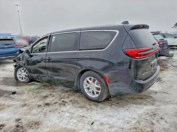 2C4RC1BG6PR535543 2023 CHRYSLER PACIFICA - Image 2