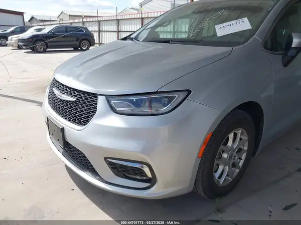 2C4RC1BG6PR536627 2023 CHRYSLER PACIFICA - Image 2