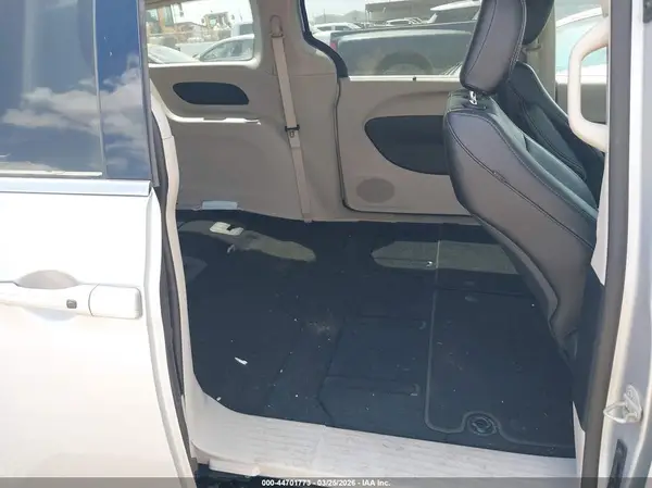 2C4RC1BG6PR536627 2023 CHRYSLER PACIFICA - Image 8