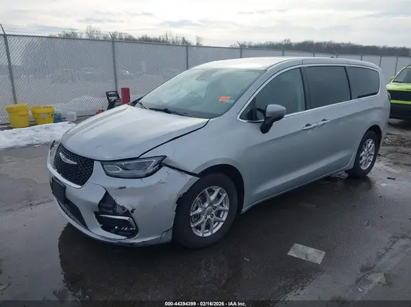2C4RC1BG6PR539348 2023 CHRYSLER PACIFICA - Image 2