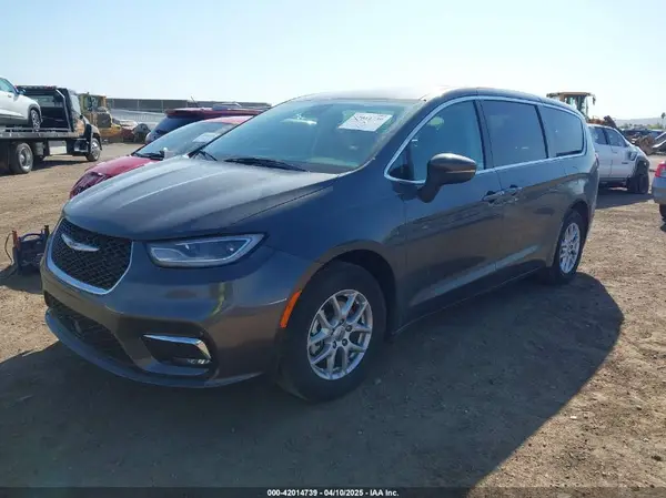 2C4RC1BG6PR547837 2023 CHRYSLER PACIFICA - Image 2
