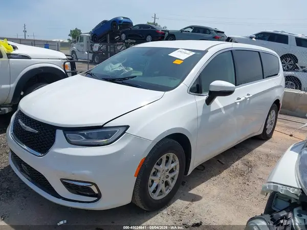 2C4RC1BG6PR550186 2023 CHRYSLER PACIFICA - Image 2