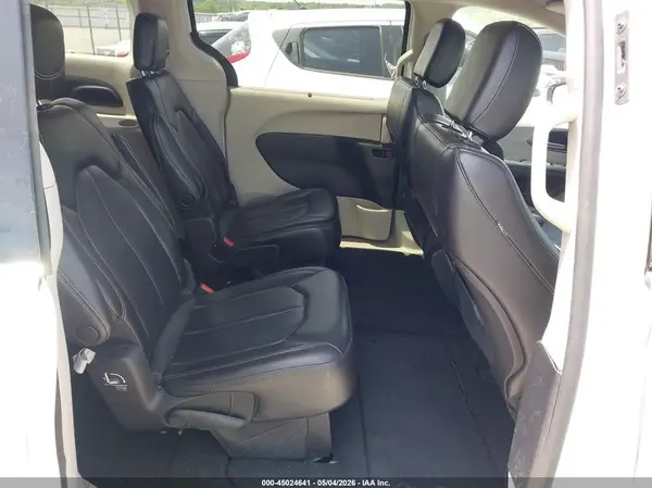 2C4RC1BG6PR550186 2023 CHRYSLER PACIFICA - Image 8