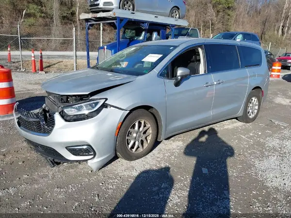 2C4RC1BG6PR552844 2023 CHRYSLER PACIFICA - Image 2