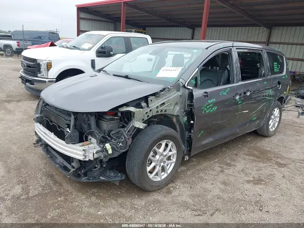 2C4RC1BG6PR553329 2023 CHRYSLER PACIFICA - Image 2