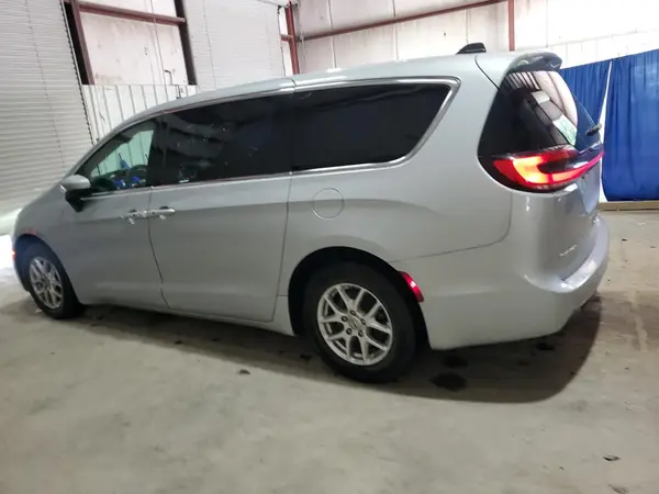 2C4RC1BG6PR623850 2023 CHRYSLER PACIFICA - Image 2