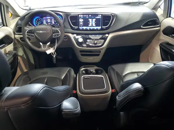 2C4RC1BG6PR623850 2023 CHRYSLER PACIFICA - Image 8