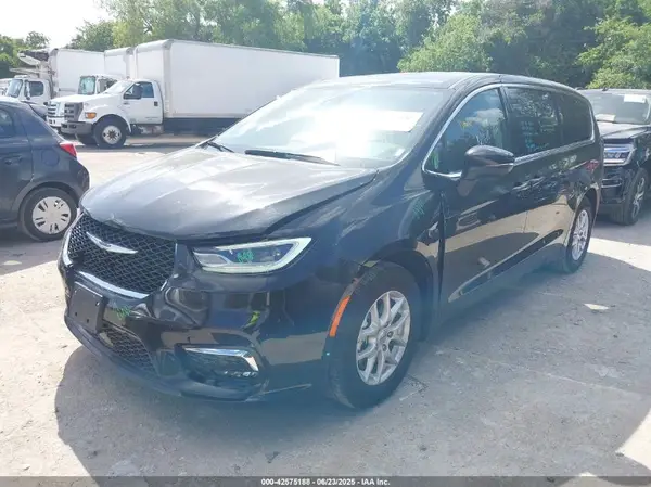 2C4RC1BG6PR624903 2023 CHRYSLER PACIFICA - Image 2