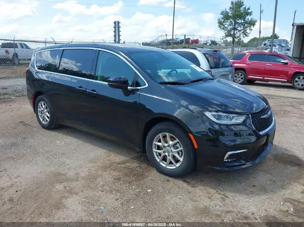 2C4RC1BG6PR627333 2023 CHRYSLER PACIFICA - Image 1