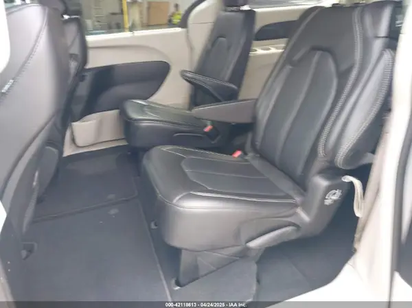 2C4RC1BG6RR116594 2024 CHRYSLER PACIFICA - Image 8