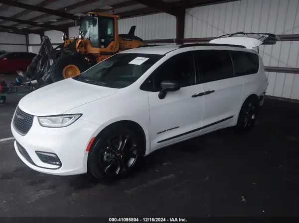 2C4RC1BG6RR137039 2024 CHRYSLER PACIFICA - Image 2