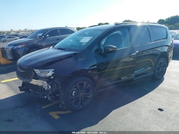2C4RC1BG6RR152382 2024 CHRYSLER PACIFICA - Image 2