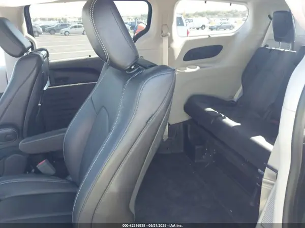2C4RC1BG6RR152382 2024 CHRYSLER PACIFICA - Image 8