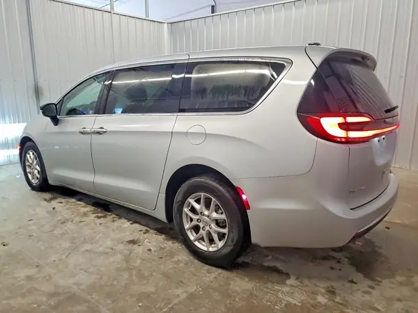 2C4RC1BG6RR156156 2024 CHRYSLER PACIFICA - Image 2