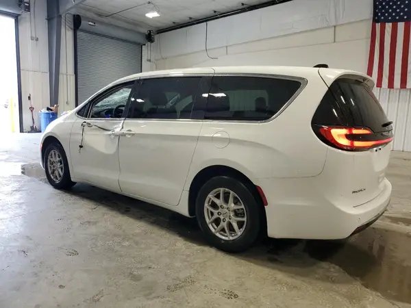2C4RC1BG6RR160109 2024 CHRYSLER PACIFICA - Image 2