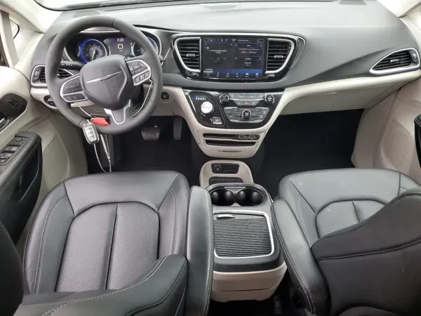 2C4RC1BG6RR164189 2024 CHRYSLER PACIFICA - Image 8