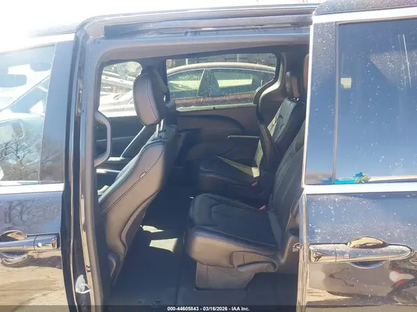 2C4RC1BG6SR507492 2025 CHRYSLER PACIFICA - Image 8
