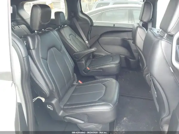 2C4RC1BG6SR517259 2025 CHRYSLER PACIFICA - Image 8