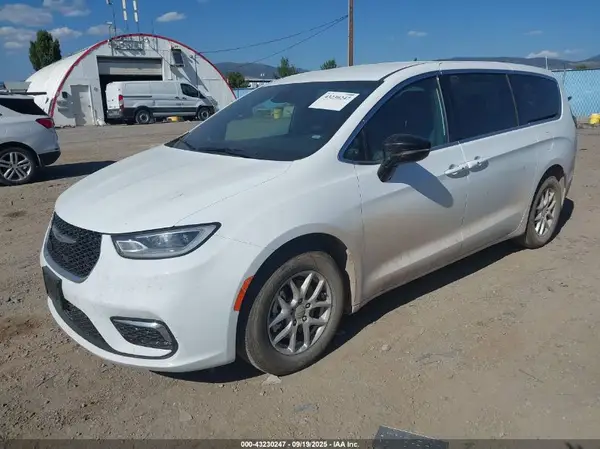 2C4RC1BG6SR521067 2025 CHRYSLER PACIFICA - Image 2