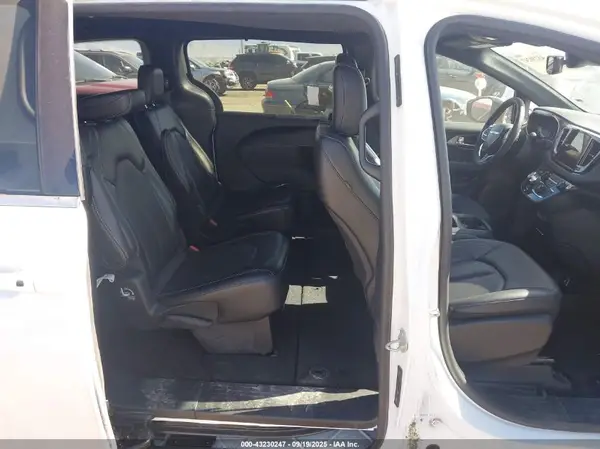 2C4RC1BG6SR521067 2025 CHRYSLER PACIFICA - Image 8