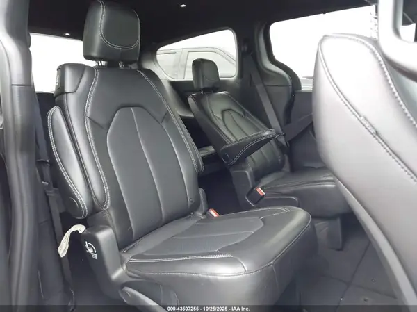 2C4RC1BG6SR540640 2025 CHRYSLER PACIFICA - Image 8