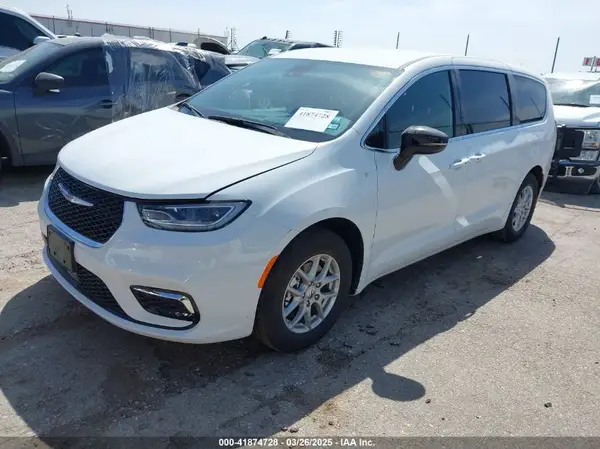 2C4RC1BG6SR540802 2025 CHRYSLER PACIFICA - Image 2