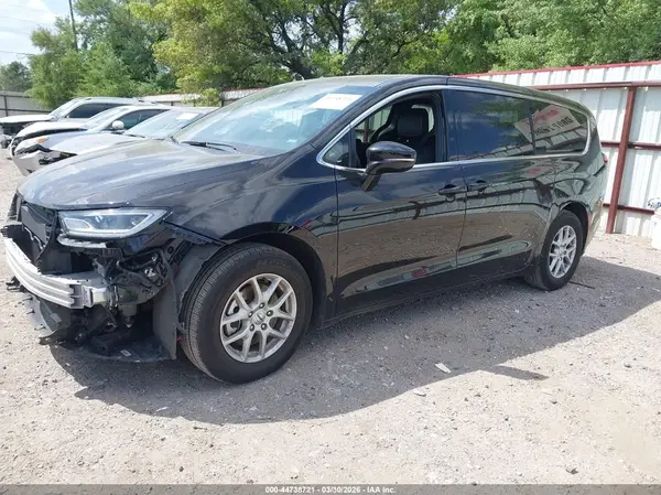 2C4RC1BG6SR540928 2025 CHRYSLER PACIFICA - Image 2