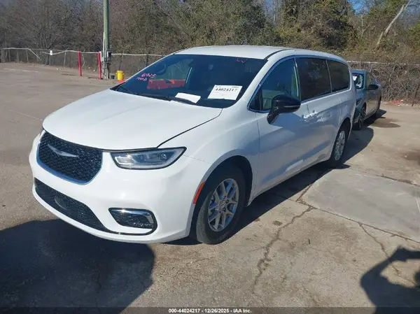 2C4RC1BG6SR540976 2025 CHRYSLER PACIFICA - Image 2