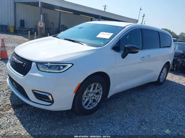 2C4RC1BG6SR545451 2025 CHRYSLER PACIFICA - Image 2