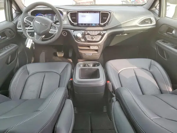 2C4RC1BG6SR563013 2025 CHRYSLER PACIFICA - Image 8