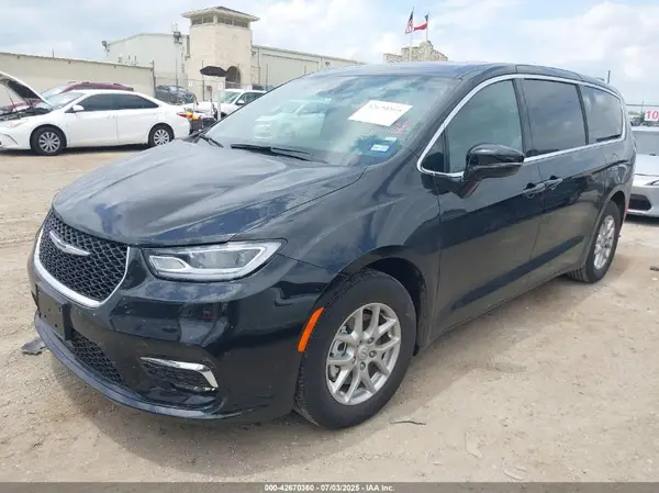 2C4RC1BG6SR585805 2025 CHRYSLER PACIFICA - Image 2