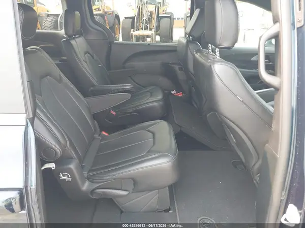 2C4RC1BG6SR600903 2025 CHRYSLER PACIFICA - Image 8