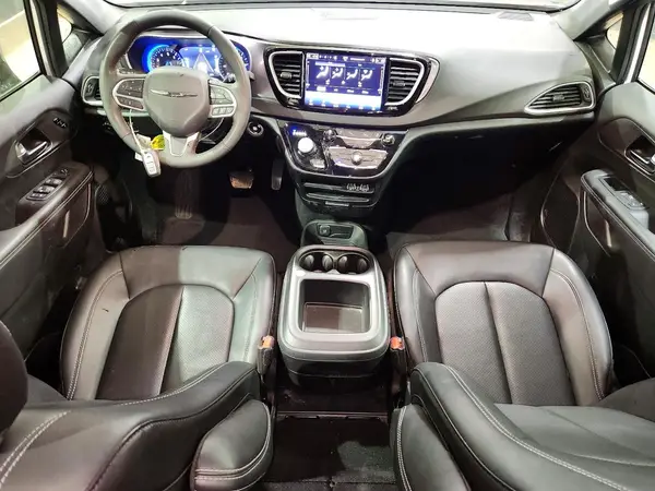 2C4RC1BG6SR614588 2025 CHRYSLER PACIFICA - Image 8