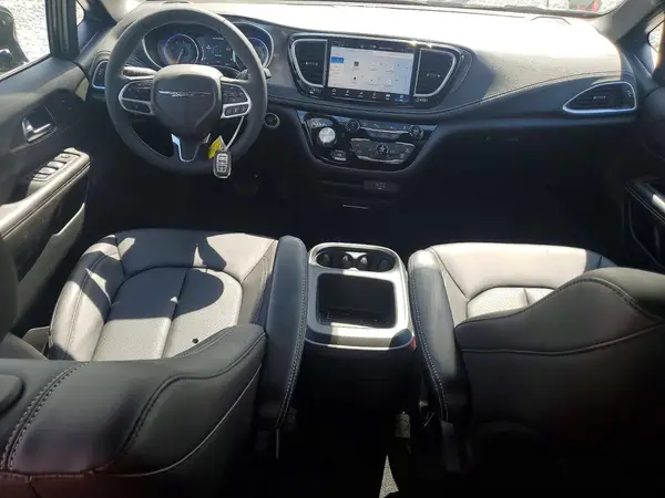2C4RC1BG6TR184255 2026 CHRYSLER PACIFICA - Image 8