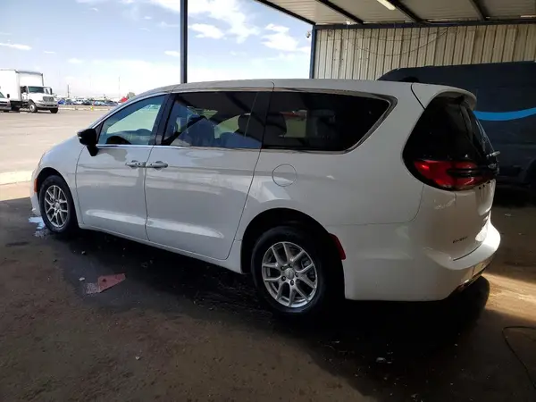 2C4RC1BG6TR226360 2026 CHRYSLER PACIFICA - Image 2