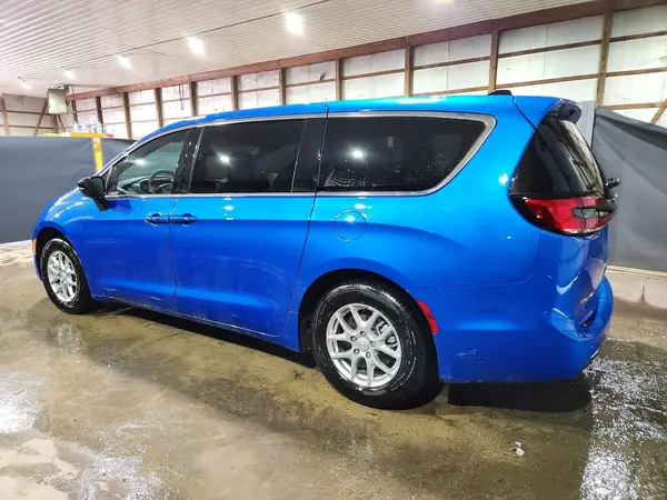 2C4RC1BG6TR267183 2026 CHRYSLER PACIFICA - Image 2